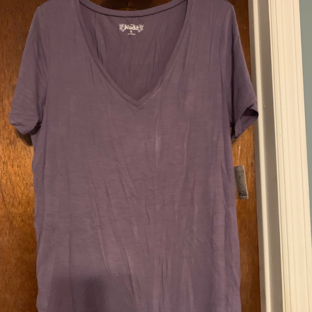Mudd Solid V-Neck Tee Shirt